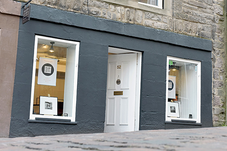 photography studio and gallery in Edinburgh